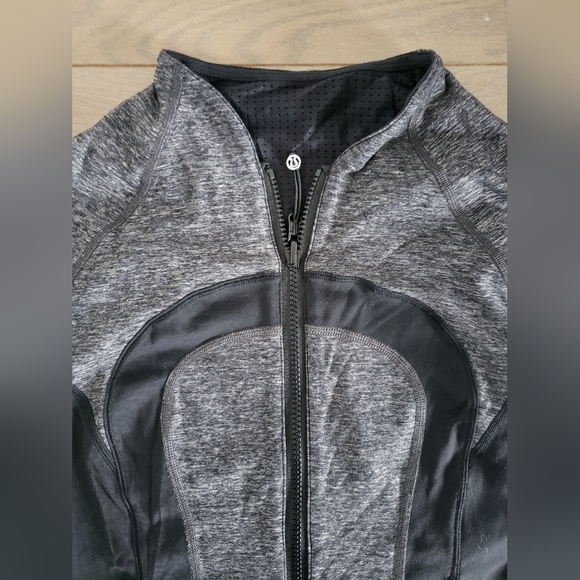 Lululemon reversible zip up - Picture 3 of 5